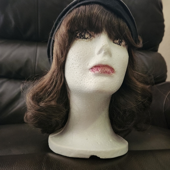 Dark Brown Halo Wig w/hat - Picture 6 of 13